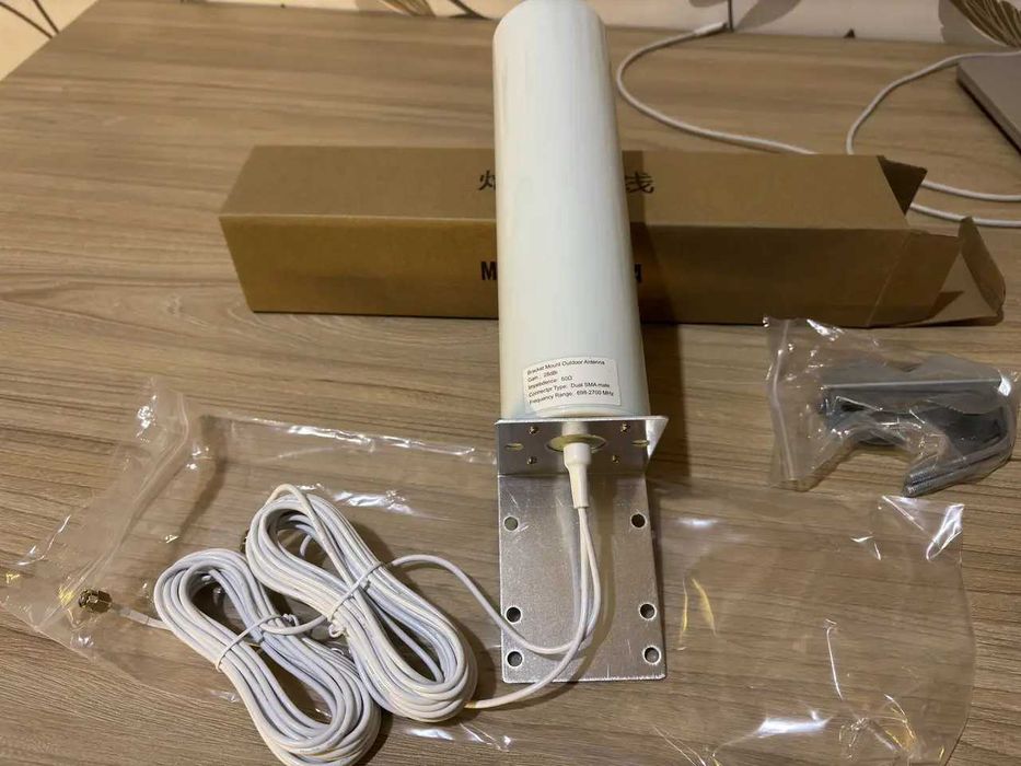 Внешняя антенна для роутера 4GLTE2001 SMA 28 дБи MIMO LTE 4G усилитель