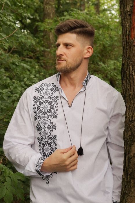 Чоловіча вишиванка (розміри від S до 3ХЛ)