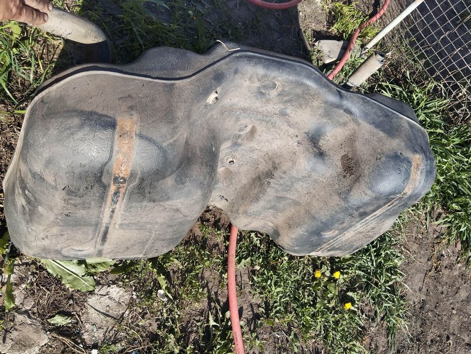 Топливный бак Ниссан Х-треил Т30