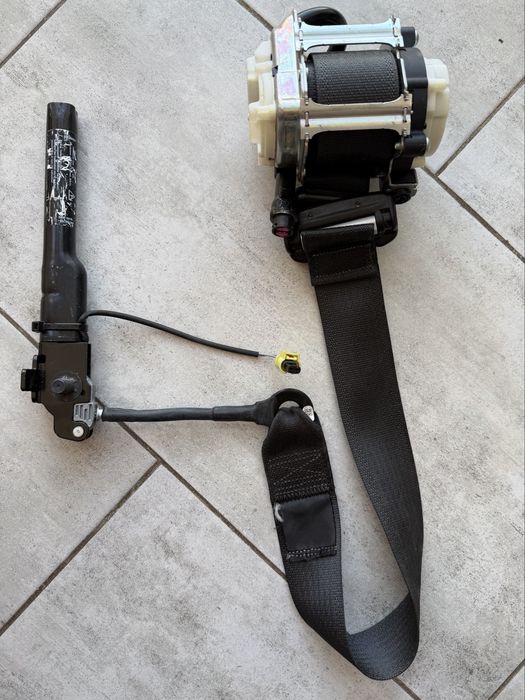 Ремень безпеки п/п Jeep Wrangler 2017-23