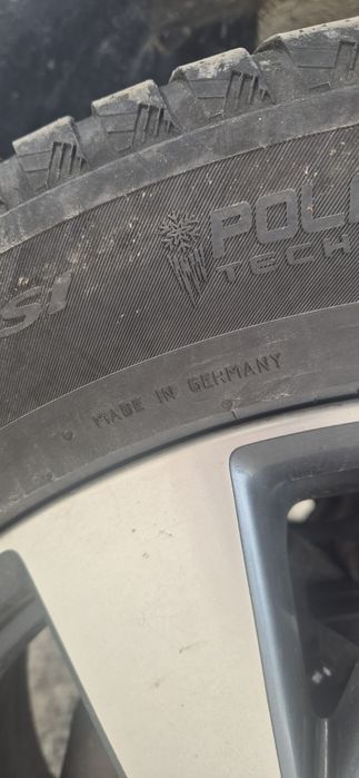 235 55 20 continental