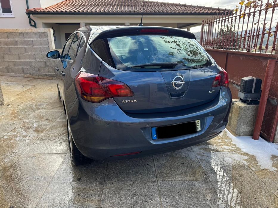 Opel Astra J 1.7 CDTI 125 cv – 2010 | 200.000 km foto 5