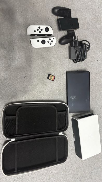 Nimtendo switch oled bez minecrafta