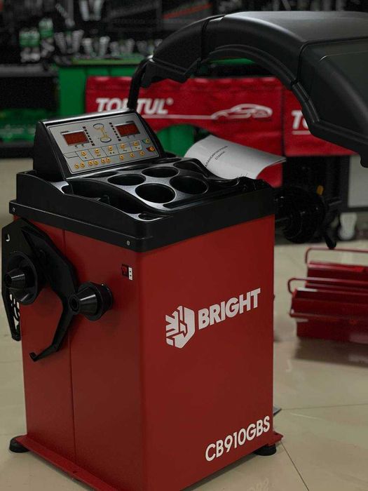 Шиномонтажне обладання Bright станок шиномонтажный під ключ