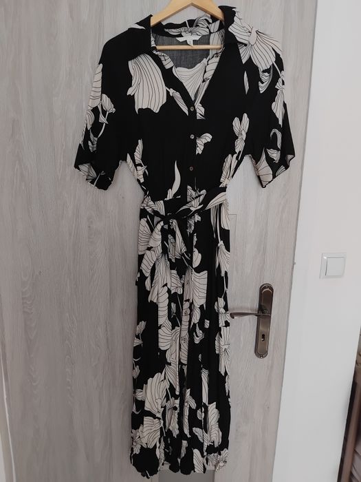 M h&m wiskoza szmizjerka sukienka wiązana gumce krótki rękaw czarn