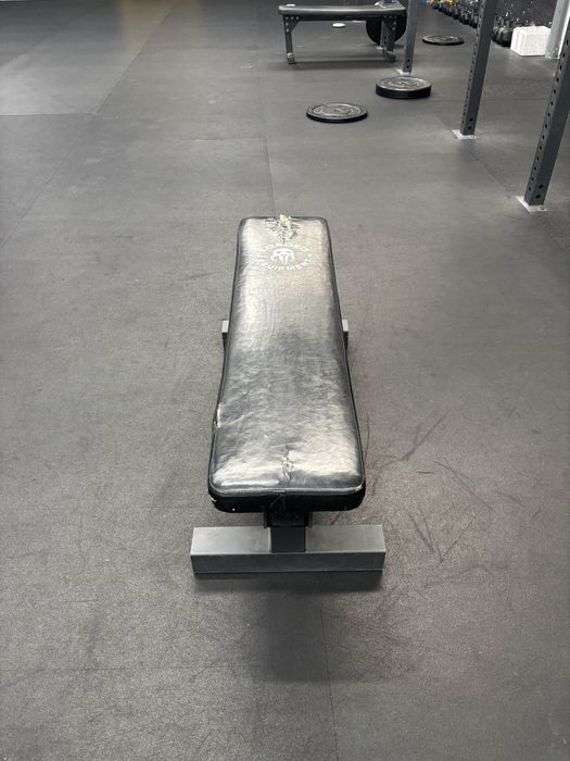LOADED Flat Bench for Strength Training439830966772049923