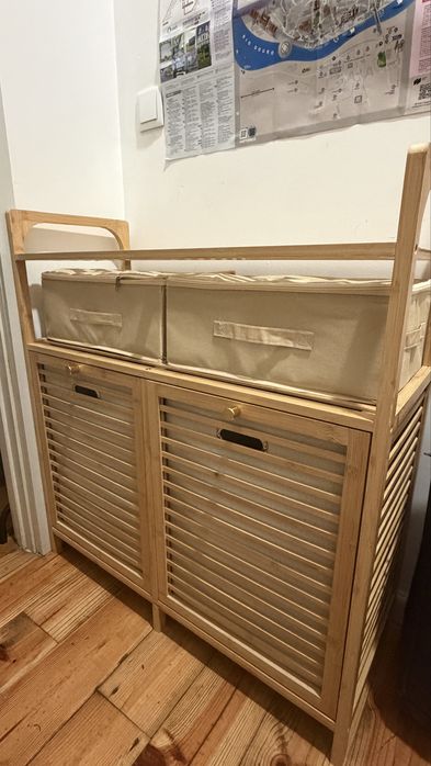 Movel casa de banho ou corredor (cestos roupa suja)