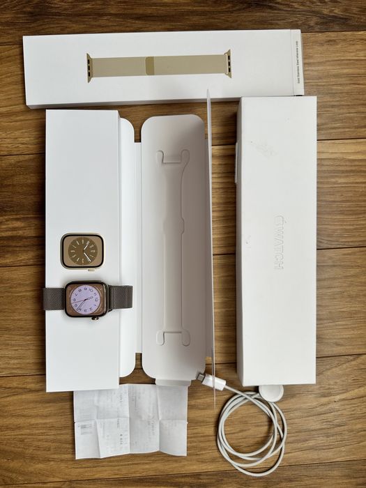 APPLE Watch 8 GPS Cellular 45mm ze stali nierdzewnej kolor złoty