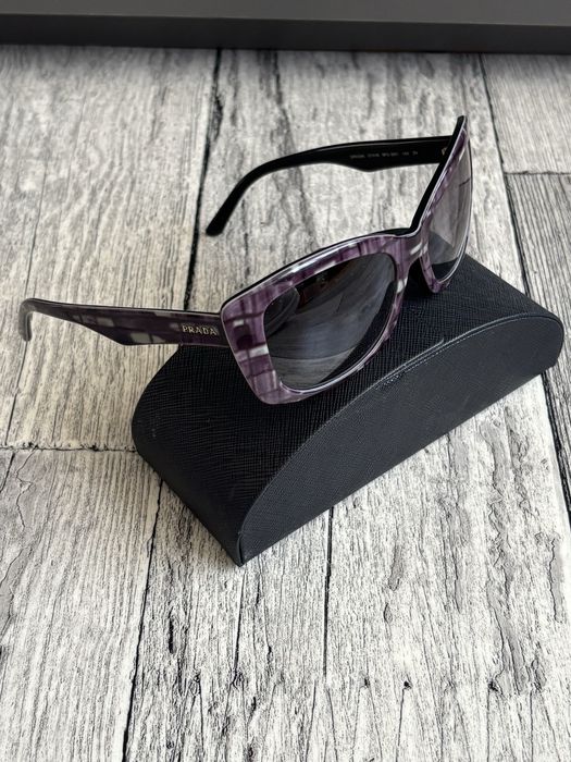 Oryginalne okulary przeciwsłoneczne Prada