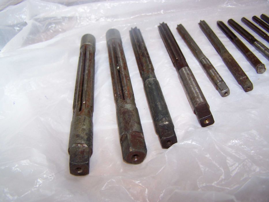 Развертки слесарные по металлу  разных размеров