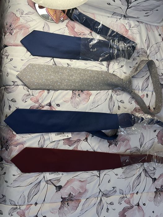 Gravatas 100%Seda novas, nunca usadas