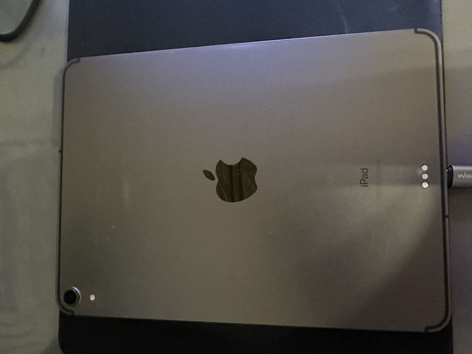 iPad Pro 11-inch 256GB LTE