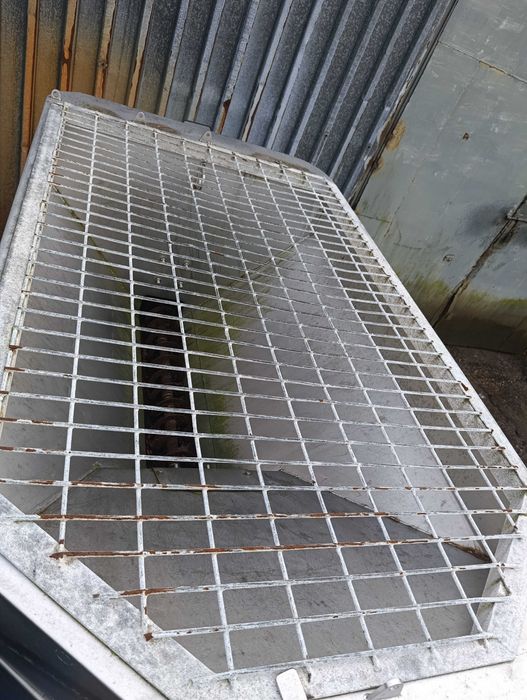 Rozsiewacz Sicometal Posypywarka Solarka na samochód