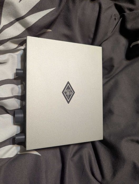 Аудіоінтерфейс UNIVERSAL AUDIO VOLT 1 звукова карта уже вона