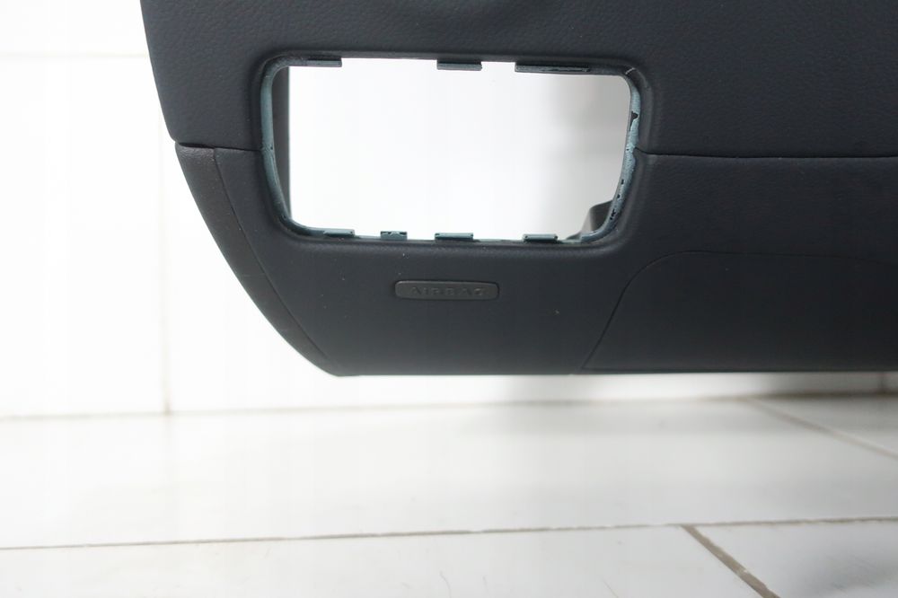 konsola mercedes amg gt c190 szara/czerwona nić