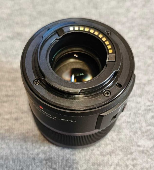 Продам объектив XIAOYI 42.5mm/ 1 : 1.8 micro 4/3 Panasonic Olympus