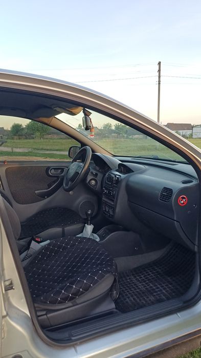 Opel Corsa 2002 Року.