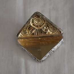 Prata-Bonita caixa de comprimidos