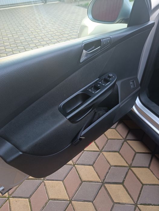 Пасат б6 універсал