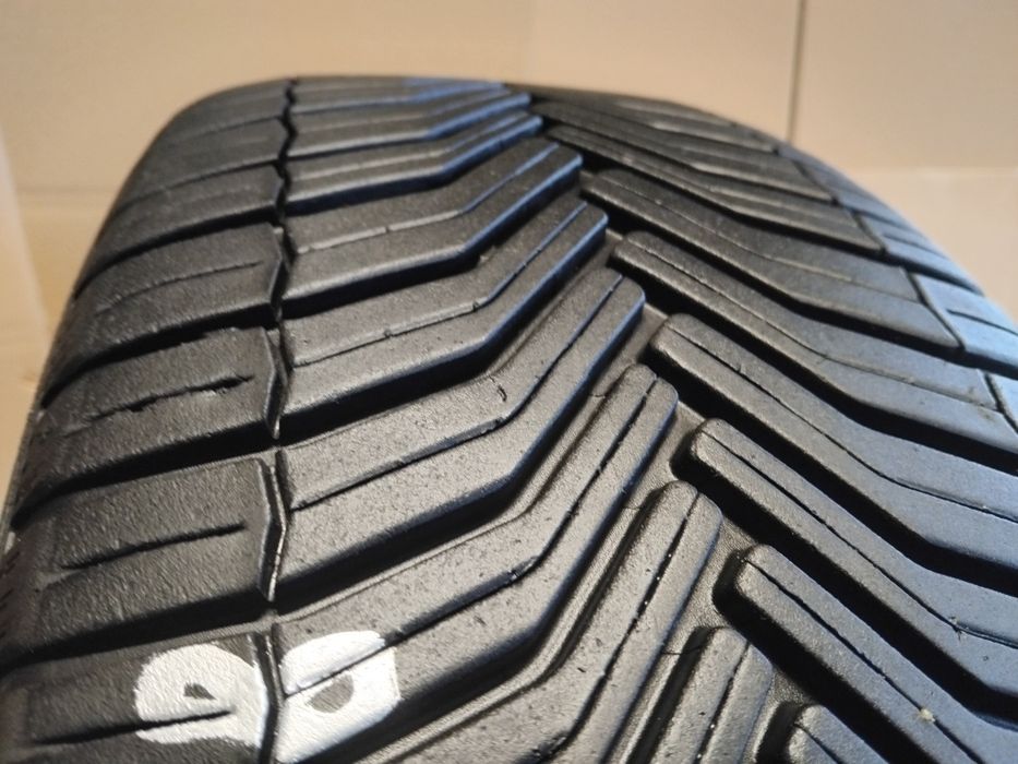 Opona całoroczna  215/55R18 Michelin Crossclimate SUV  6.5mm