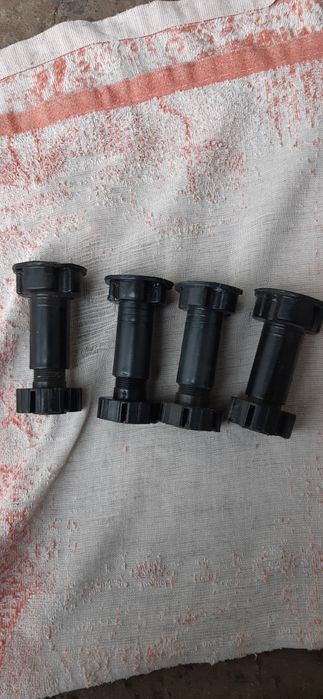 Ножки мебельні  дер.алюм.та пластикові