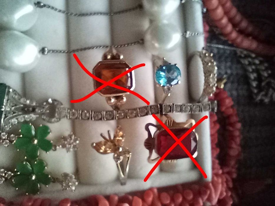 Біжутерія прикраси вінтаж та сучасні