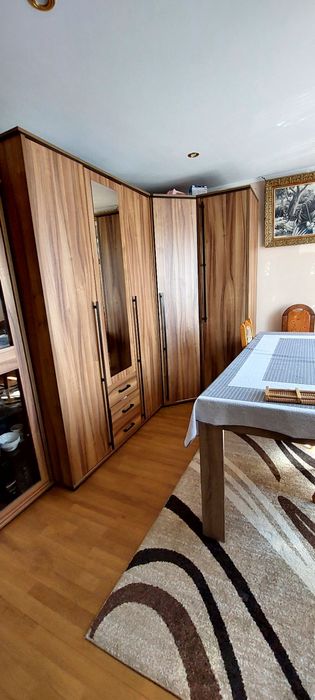 Meble pokojowe z szafą