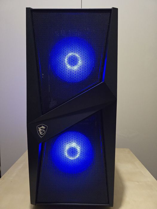 Komputer PC – Ryzen 7 3700X / 32GB RAM / RX 5500 XT 8GB / 500GB NVMe