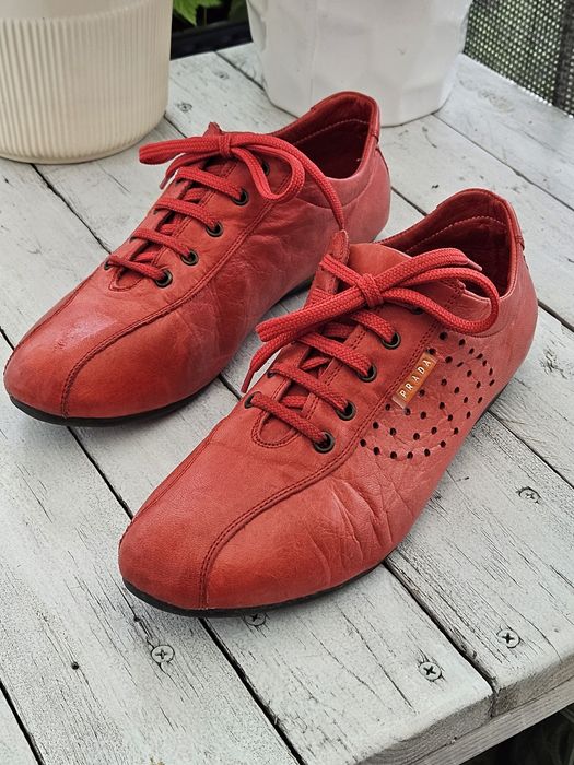Skórzane buty czerwone sneakersy PRADA r. 38