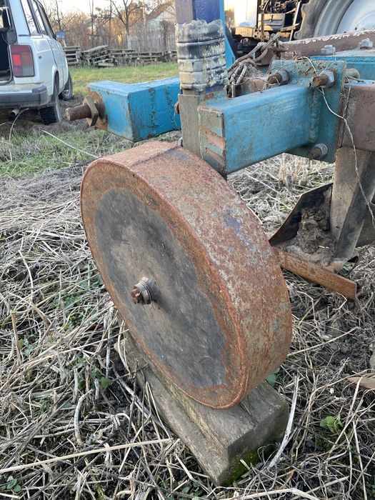 Плуг польський на МТЗ ЮМЗ Т-40