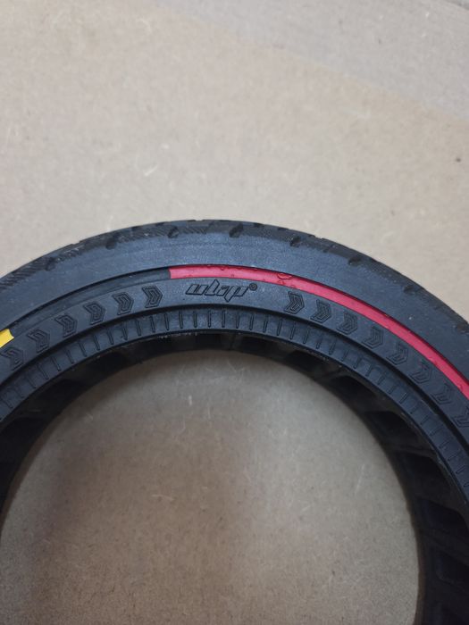 Pneu sólido para trotinetes