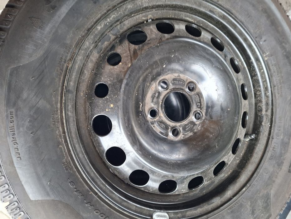 Диски з шинами Нові Форд Куга 5/108 R16 6,5J ET50 235/60 16 100H