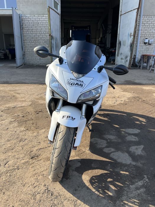 Honda CBR1000RR — ідеальний стан, повністю обслужена