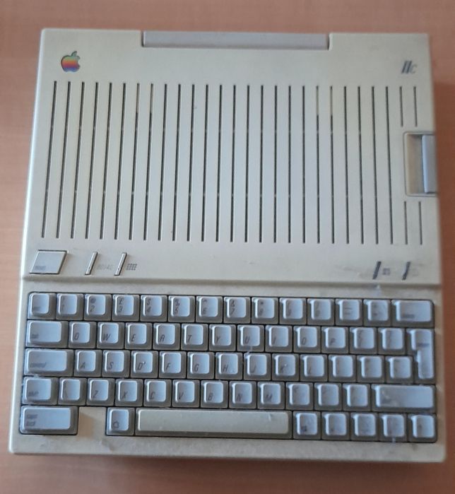 Computer-The Apple II c447081961804288003