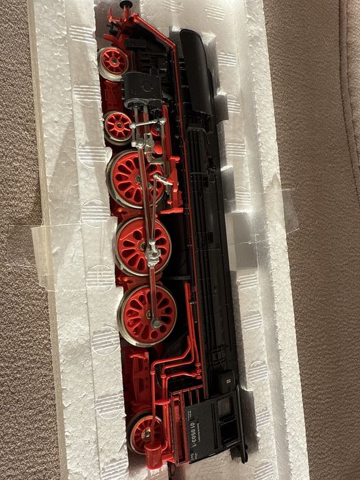 Lokomotive antigo Piko