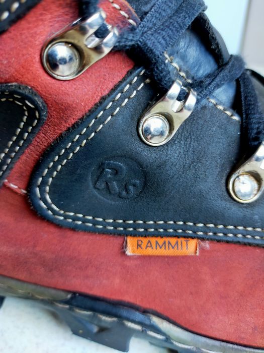 Buty zimowe sportowe skórzane Rammit 40