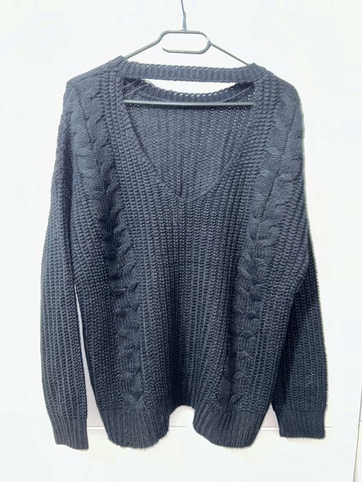sweter z dekoltem na plecach M  sinsay