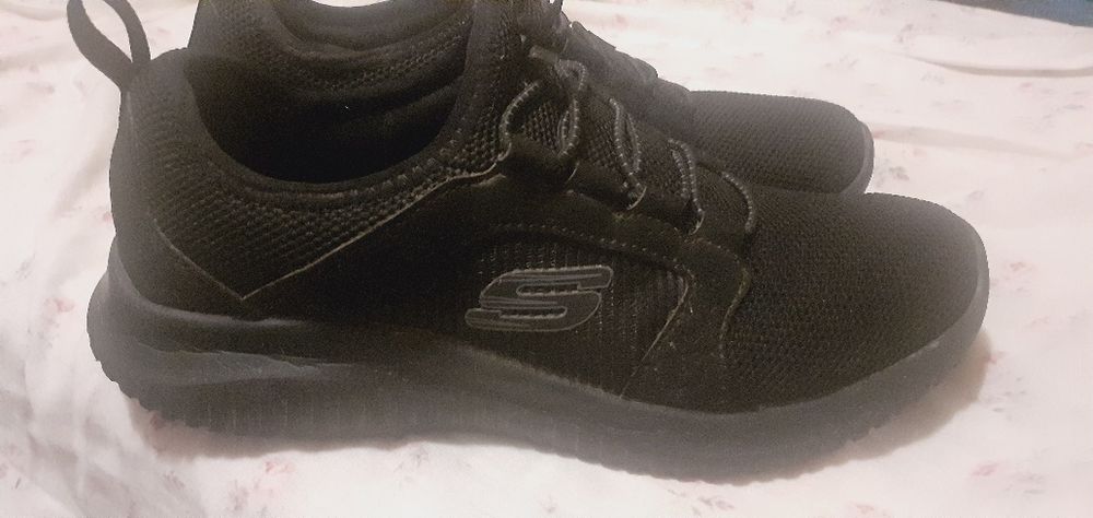 Красовки новые skether