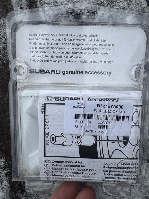 Секретные болты SUBARU оригинал