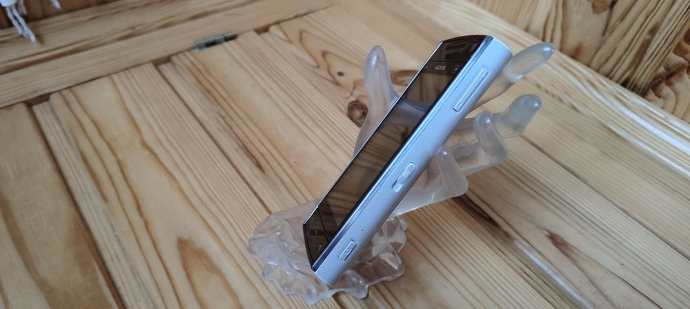 Nokia X6-00       .
