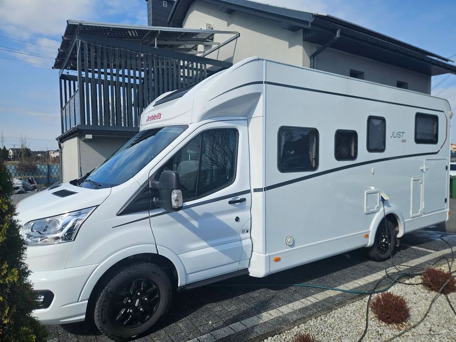 Dethleffs Just Go 7055 EBL  Dethleffs Kamper AUTOMAT 7,4m Face to Face półintegra wersja zimowa