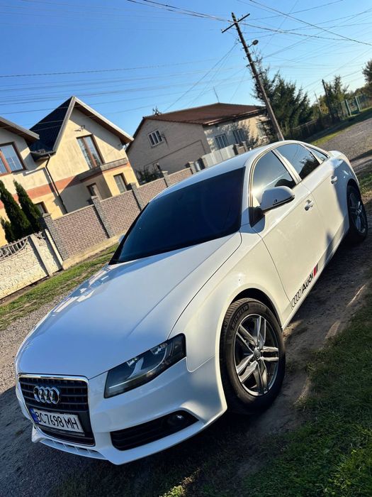Продам Ауді а4b8