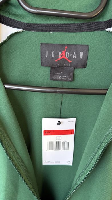 Зіпка Jordan розмір Л
