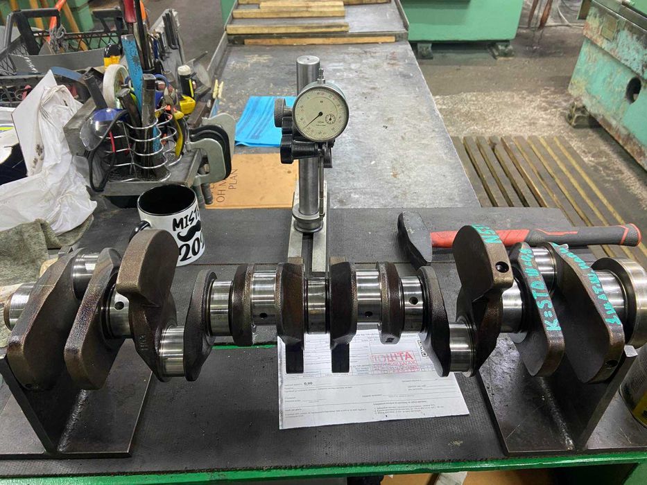 Відновлення/напилення розподільчих валів та колінчастих валів