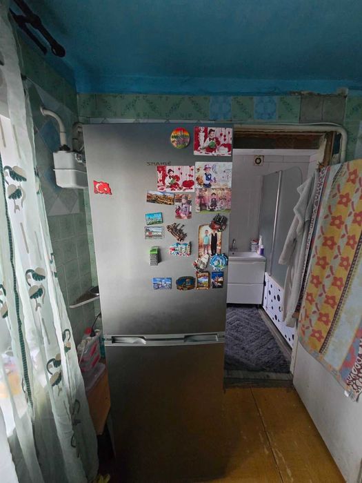 Продам часть дома Роганский ЖМ с кадастровым и приватизацией.