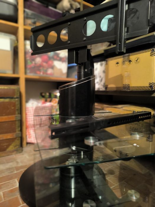 Móvel TV como NOVO, giratório, em vidro e metal. Versátil, ideal para