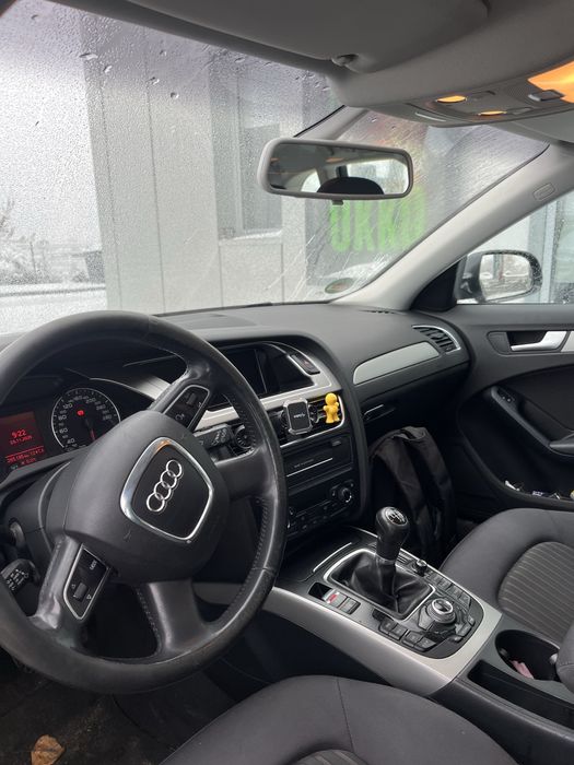 Продам ауді а4 б8