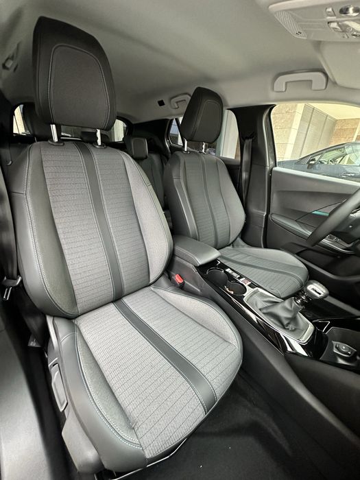 Peugeot 2008 PureTech Allure 1.2 Ano 2022