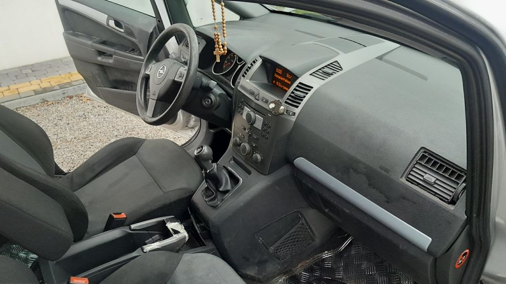 Opel Zafira b 1.6 benzyna 7osobowy