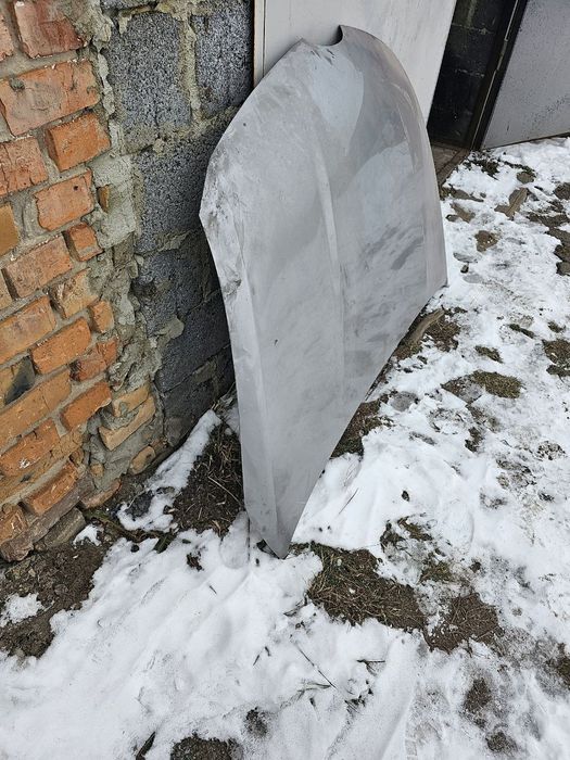 Mazda CX-7 капот